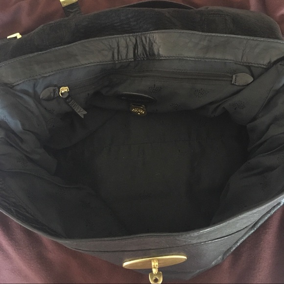 Mulberry Oversized Alexa Black Leather Gold Buckle - Picture 8 of 10